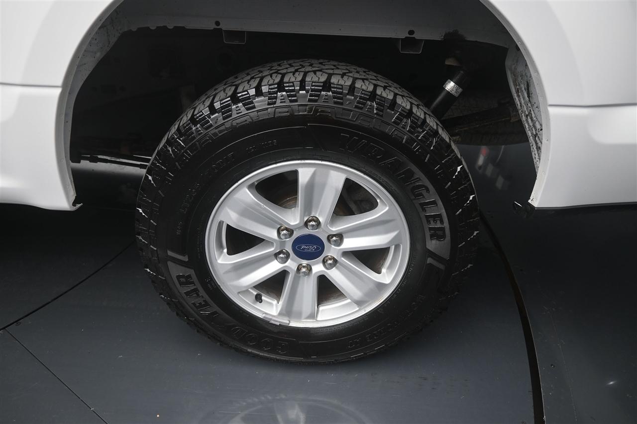 Ford F-150 XL SuperCab 8-ft. Bed 4WD 2017