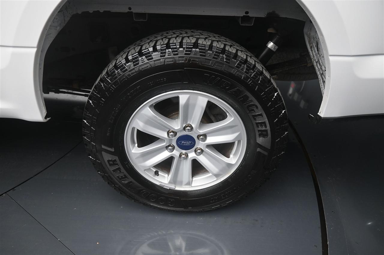 Ford F-150 XL SuperCab 8-ft. Bed 4WD 2017