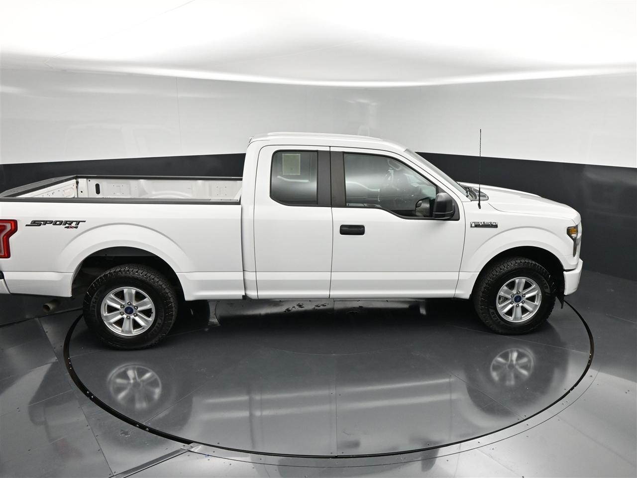Ford F-150 XL SuperCab 8-ft. Bed 4WD 2017