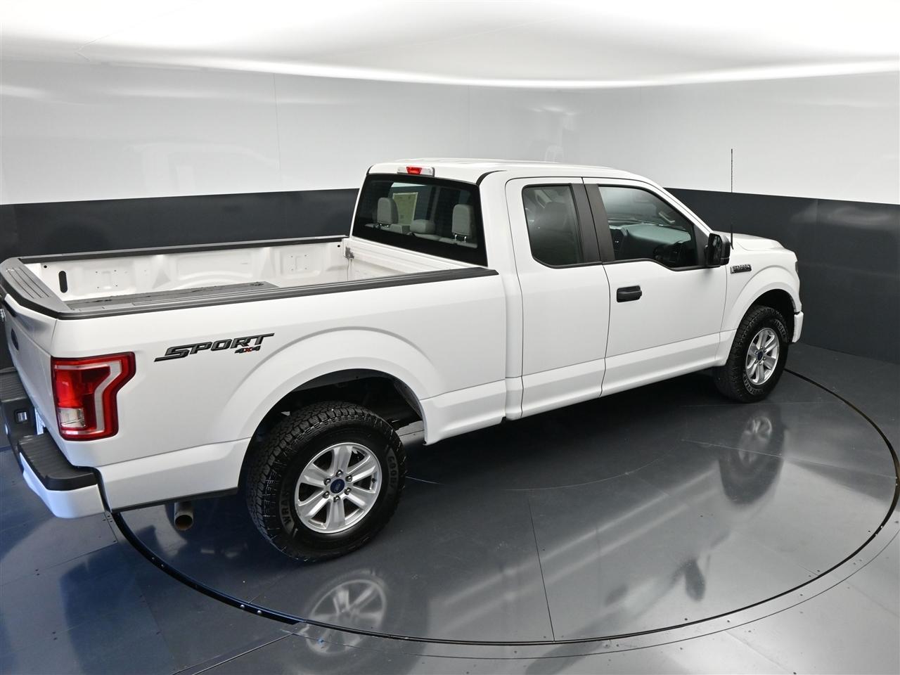 Ford F-150 XL SuperCab 8-ft. Bed 4WD 2017