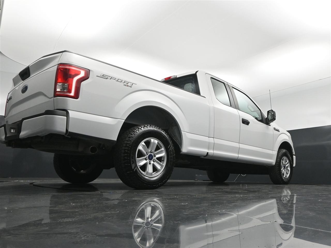 Ford F-150 XL SuperCab 8-ft. Bed 4WD 2017