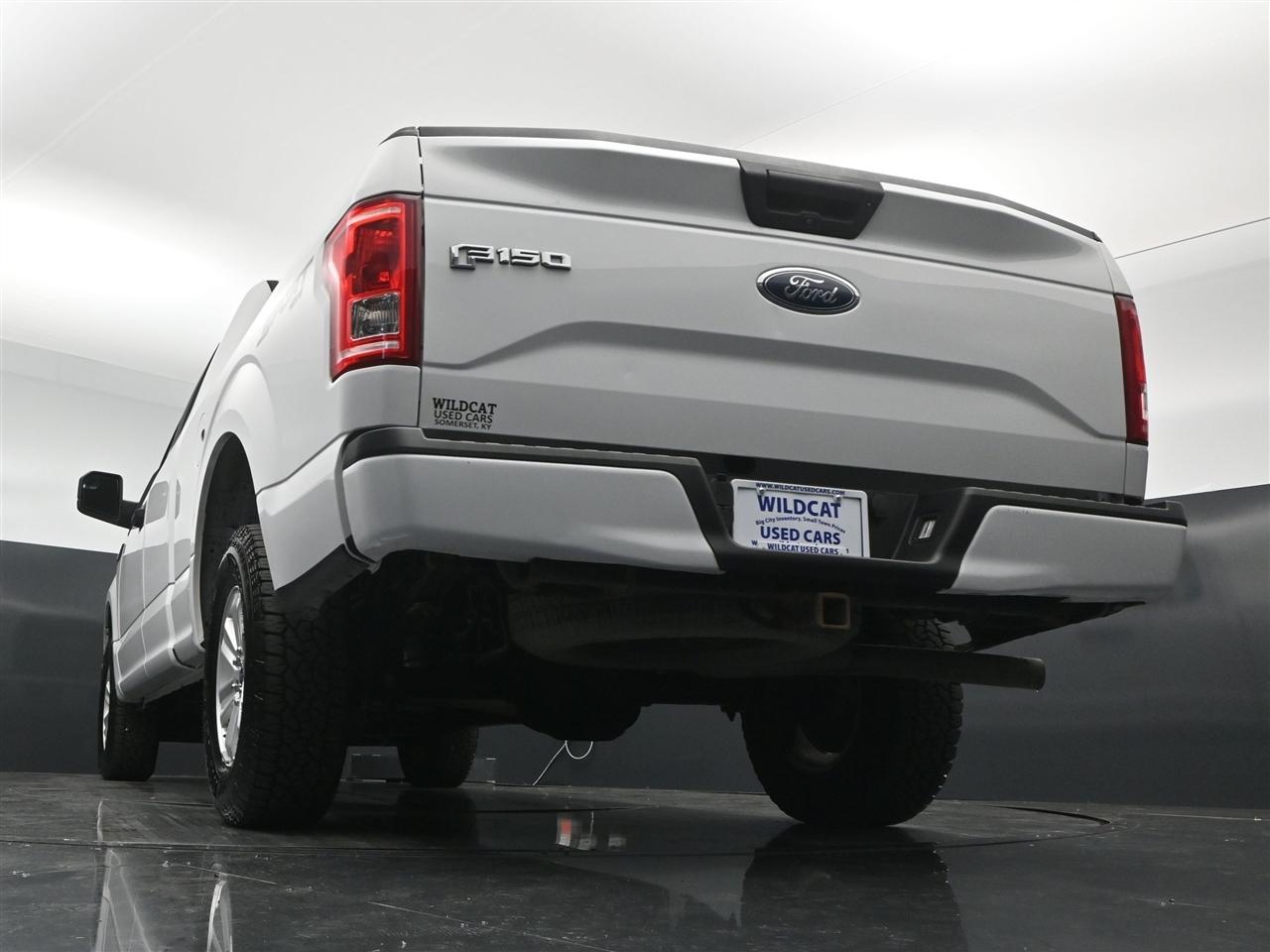 Ford F-150 XL SuperCab 8-ft. Bed 4WD 2017