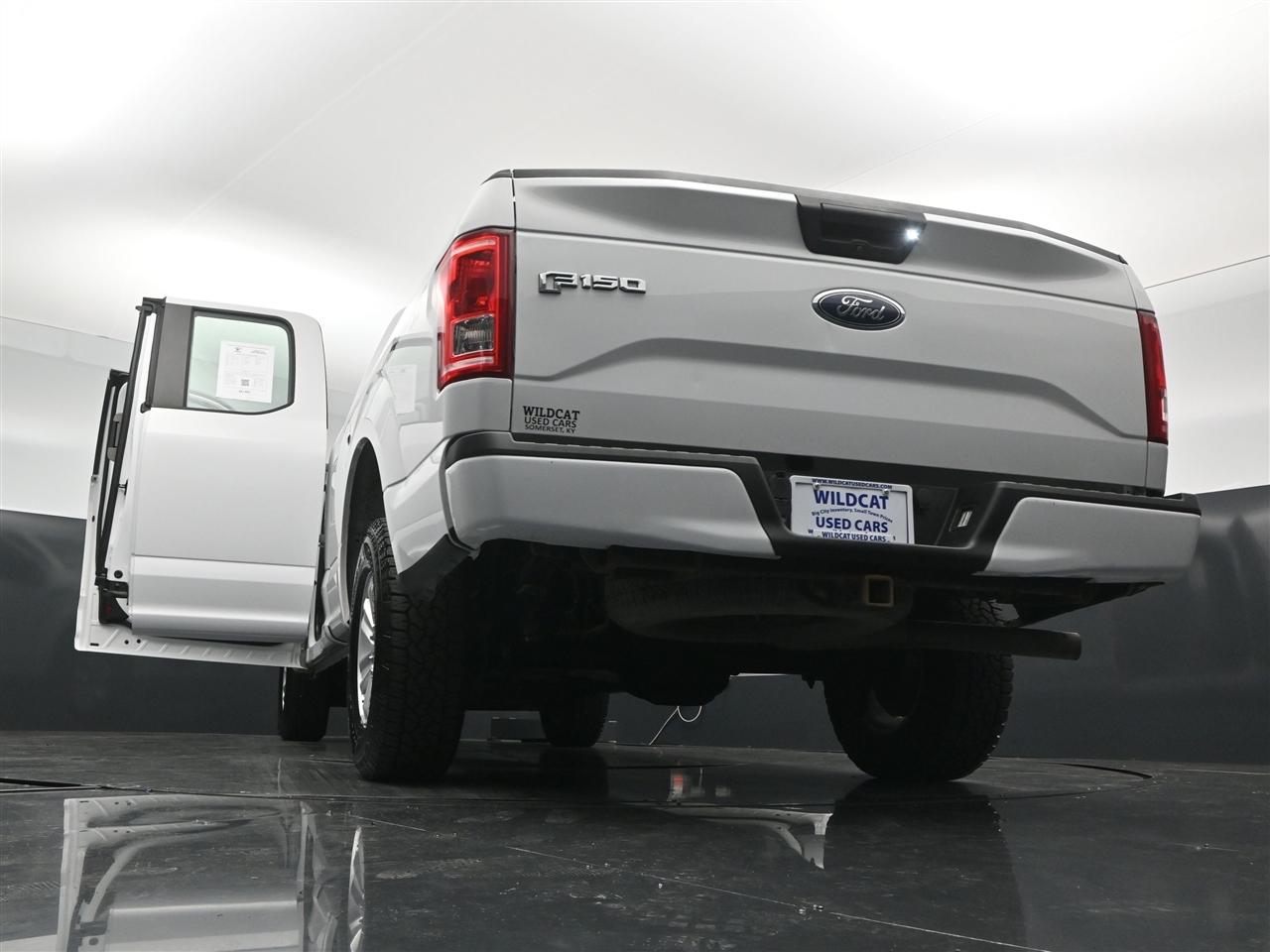 Ford F-150 XL SuperCab 8-ft. Bed 4WD 2017