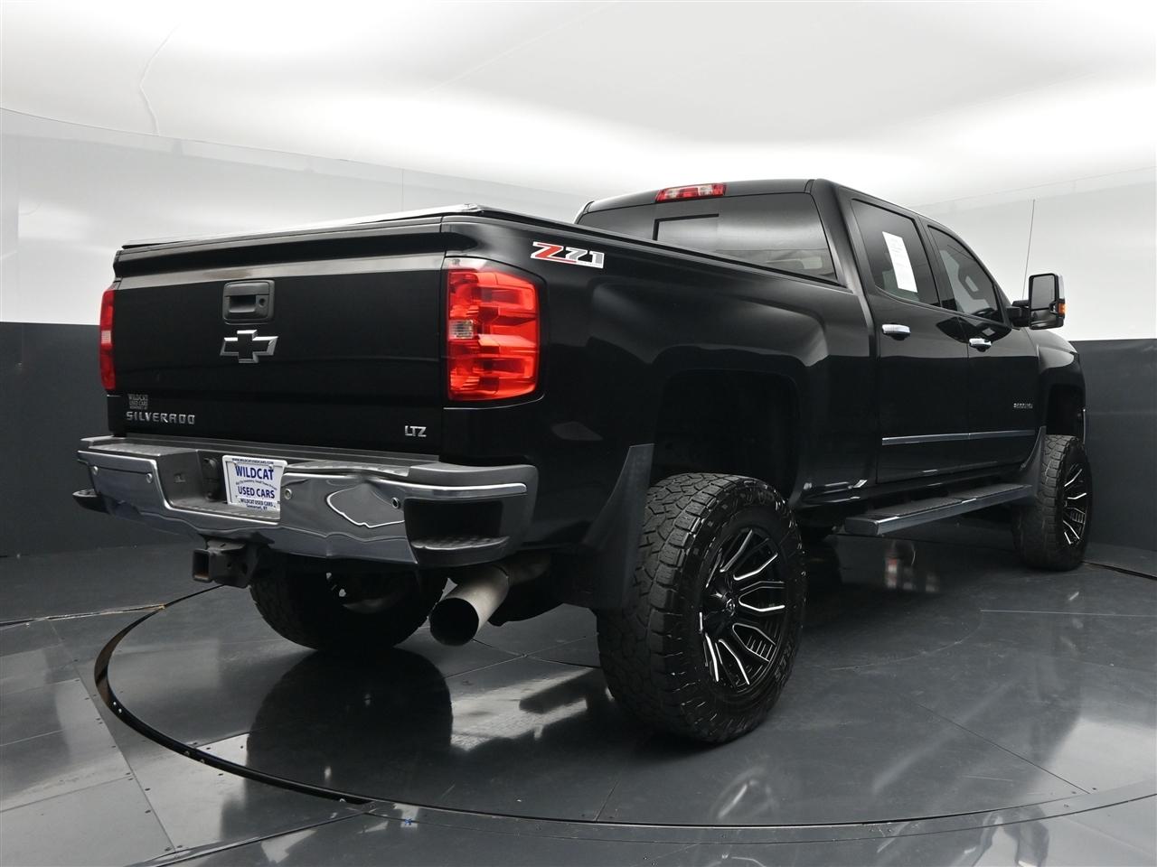 Chevrolet Silverado 2500HD LTZ Crew Cab 4WD 2015