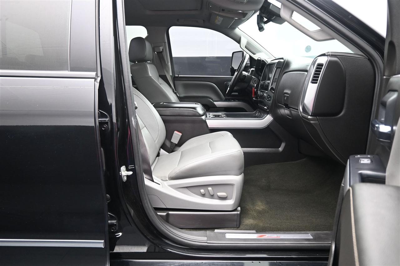 Chevrolet Silverado 2500HD LTZ Crew Cab 4WD 2015