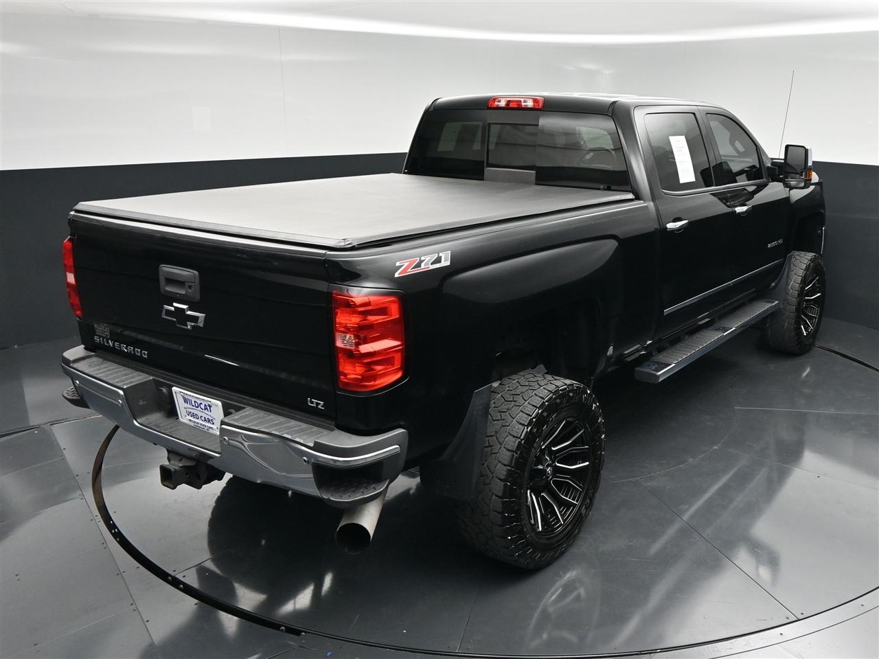 Chevrolet Silverado 2500HD LTZ Crew Cab 4WD 2015
