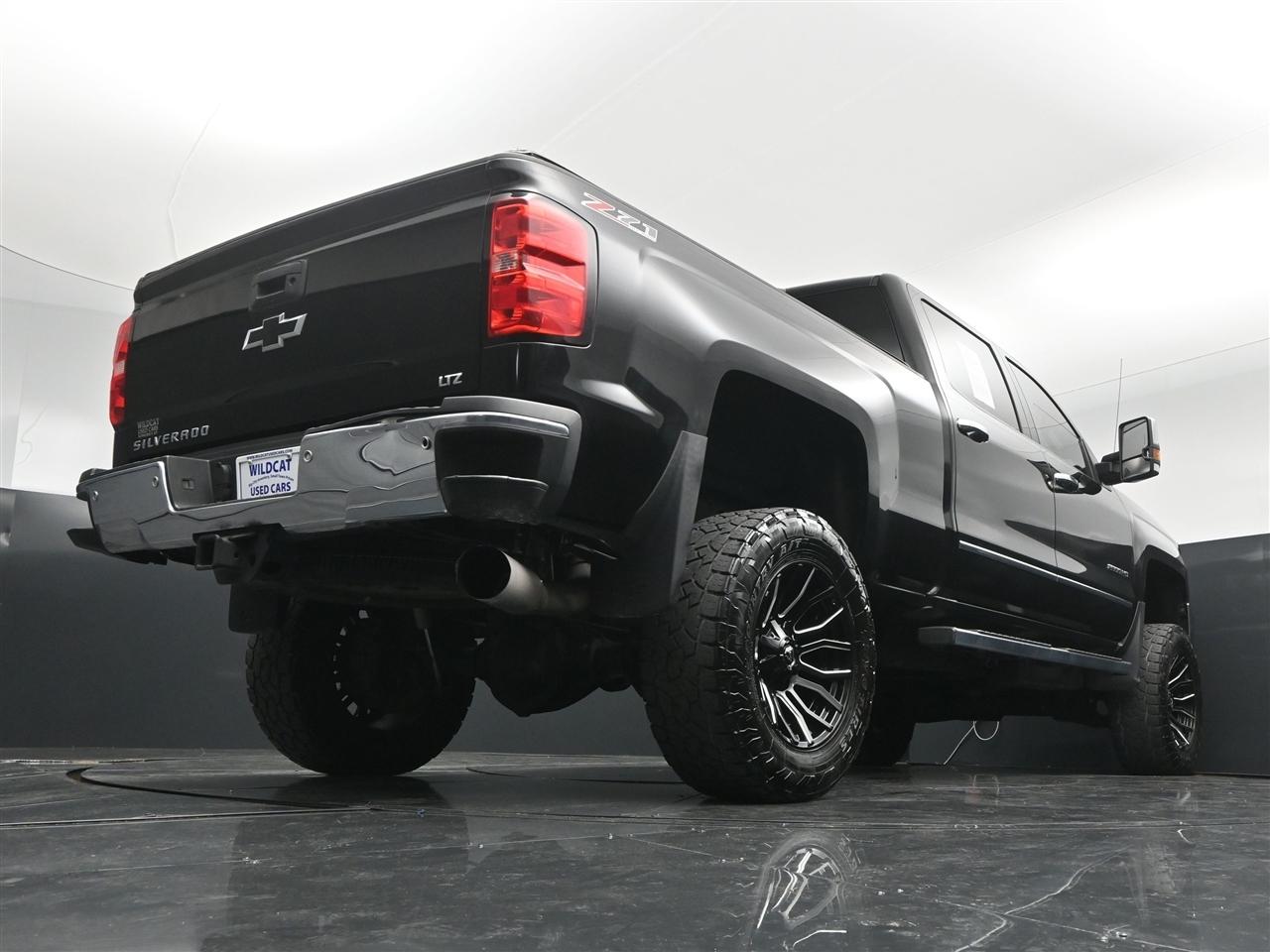 Chevrolet Silverado 2500HD LTZ Crew Cab 4WD 2015
