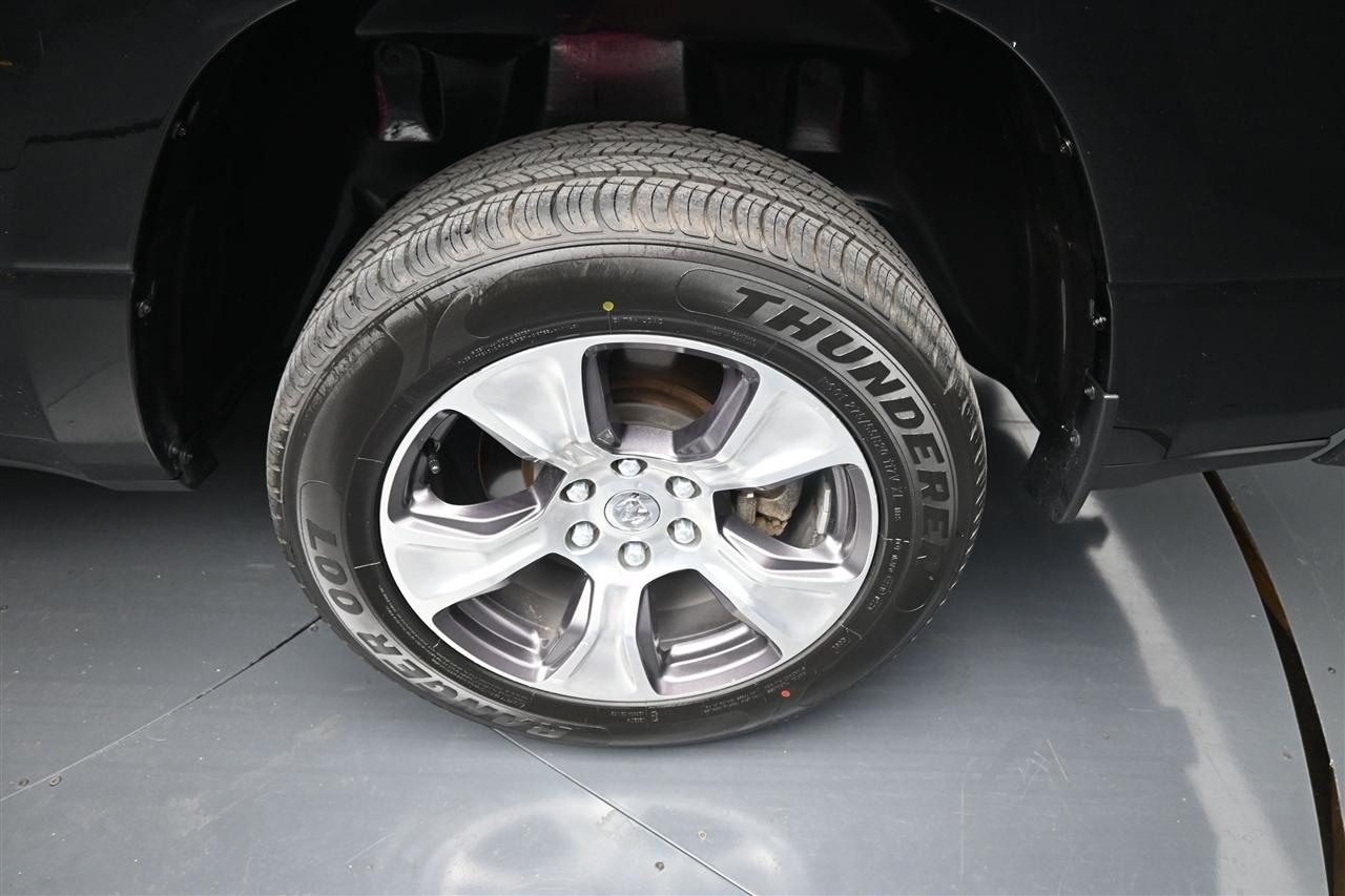 RAM 1500 Laramie Crew Cab SWB 4WD 2023