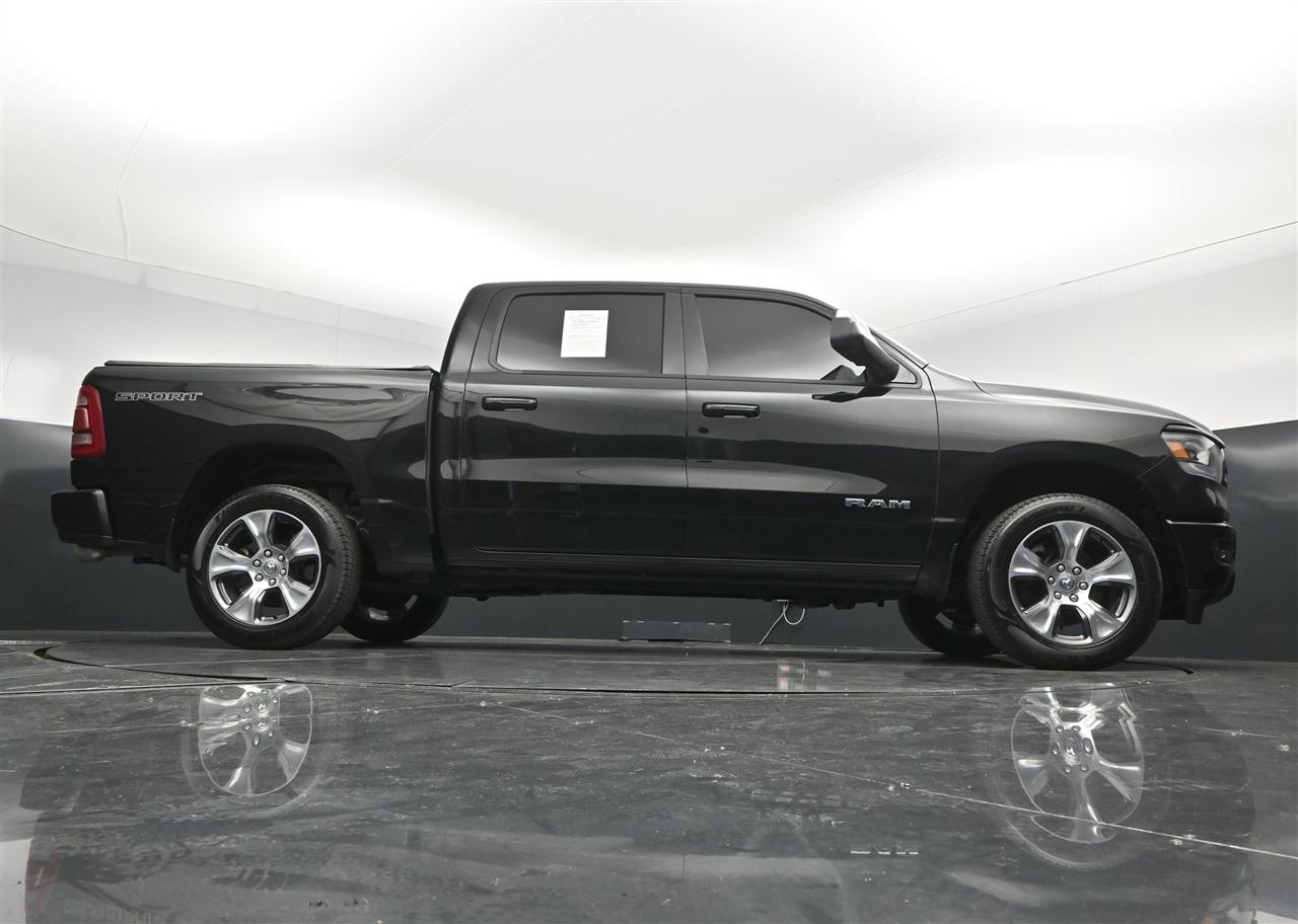 RAM 1500 Laramie Crew Cab SWB 4WD 2023