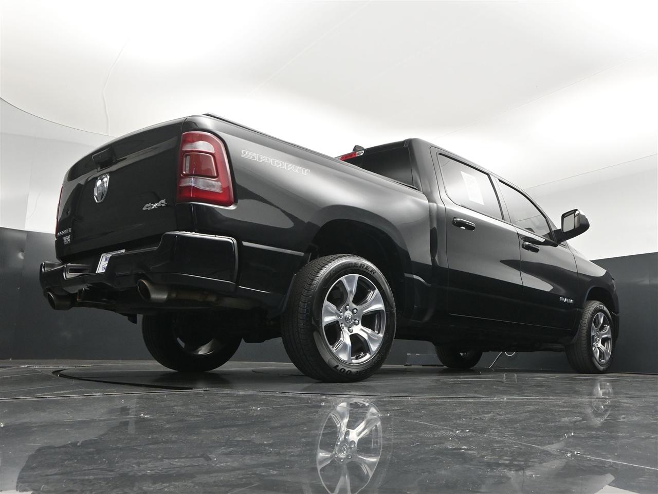 RAM 1500 Laramie Crew Cab SWB 4WD 2023