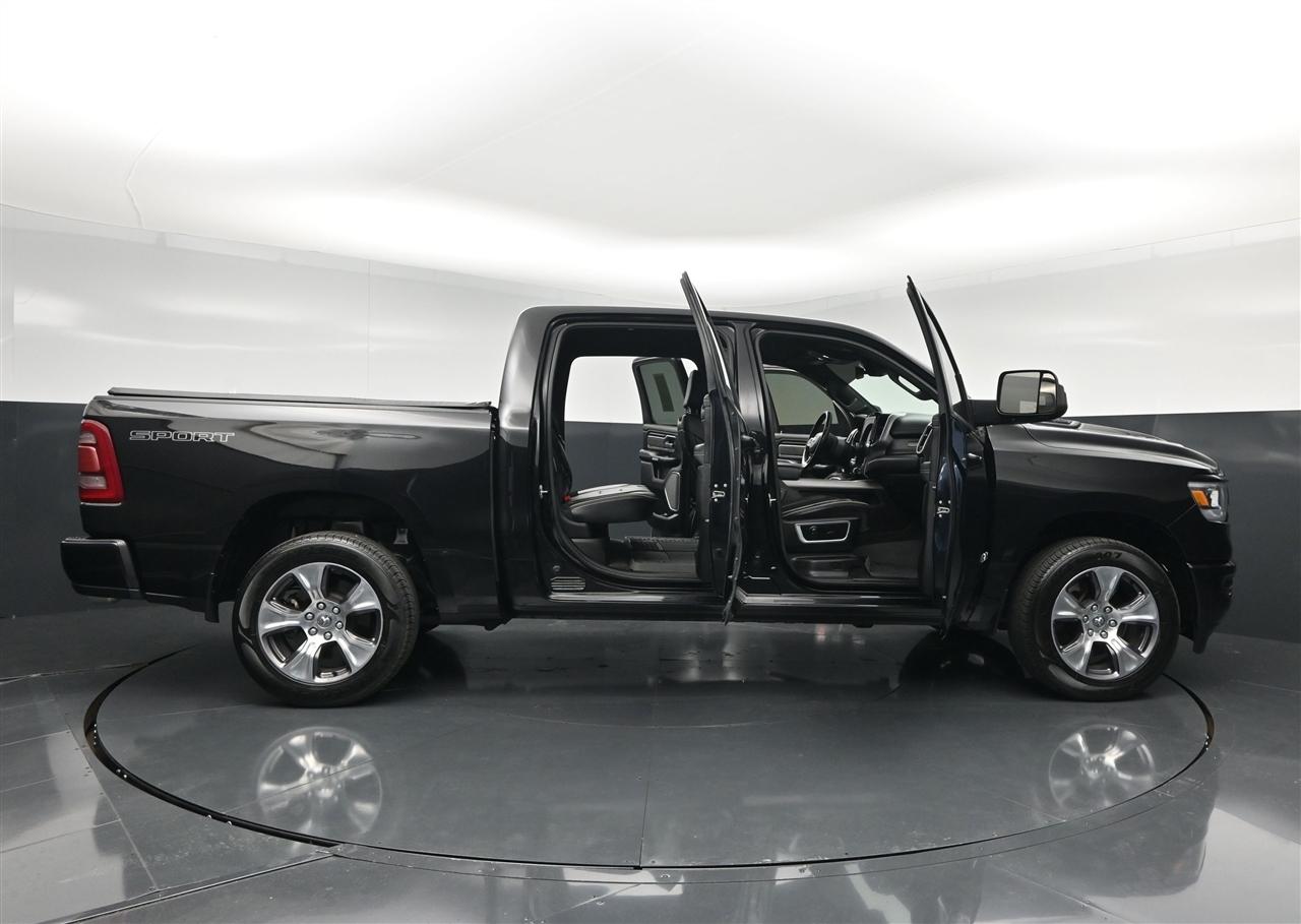 RAM 1500 Laramie Crew Cab SWB 4WD 2023