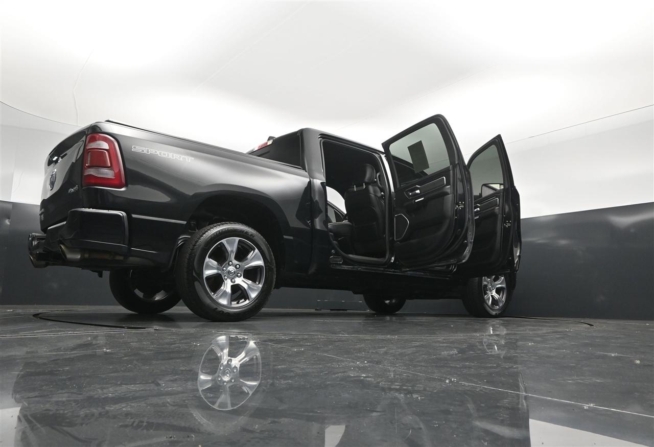 RAM 1500 Laramie Crew Cab SWB 4WD 2023