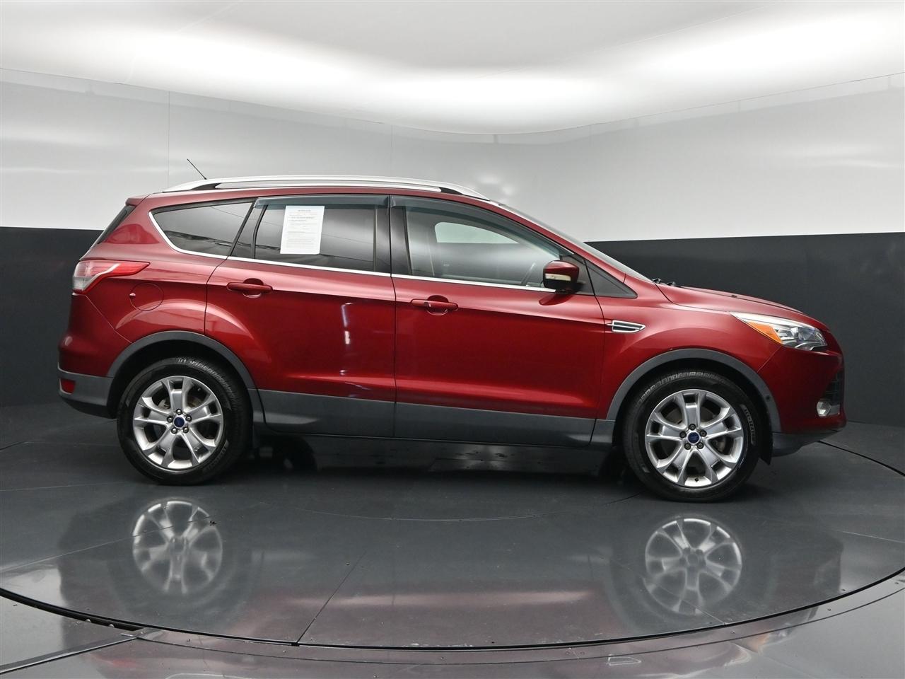 Ford Escape Titanium 4WD 2016