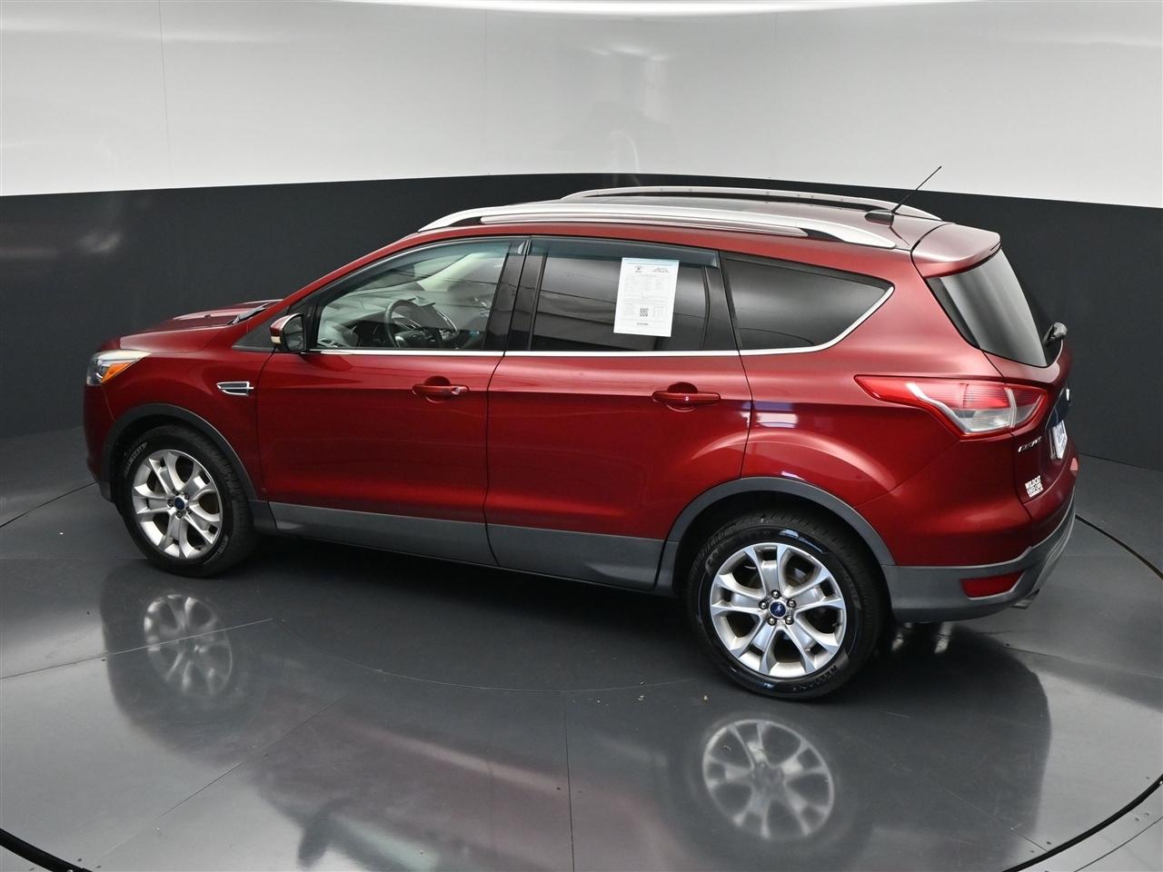 Ford Escape Titanium 4WD 2016