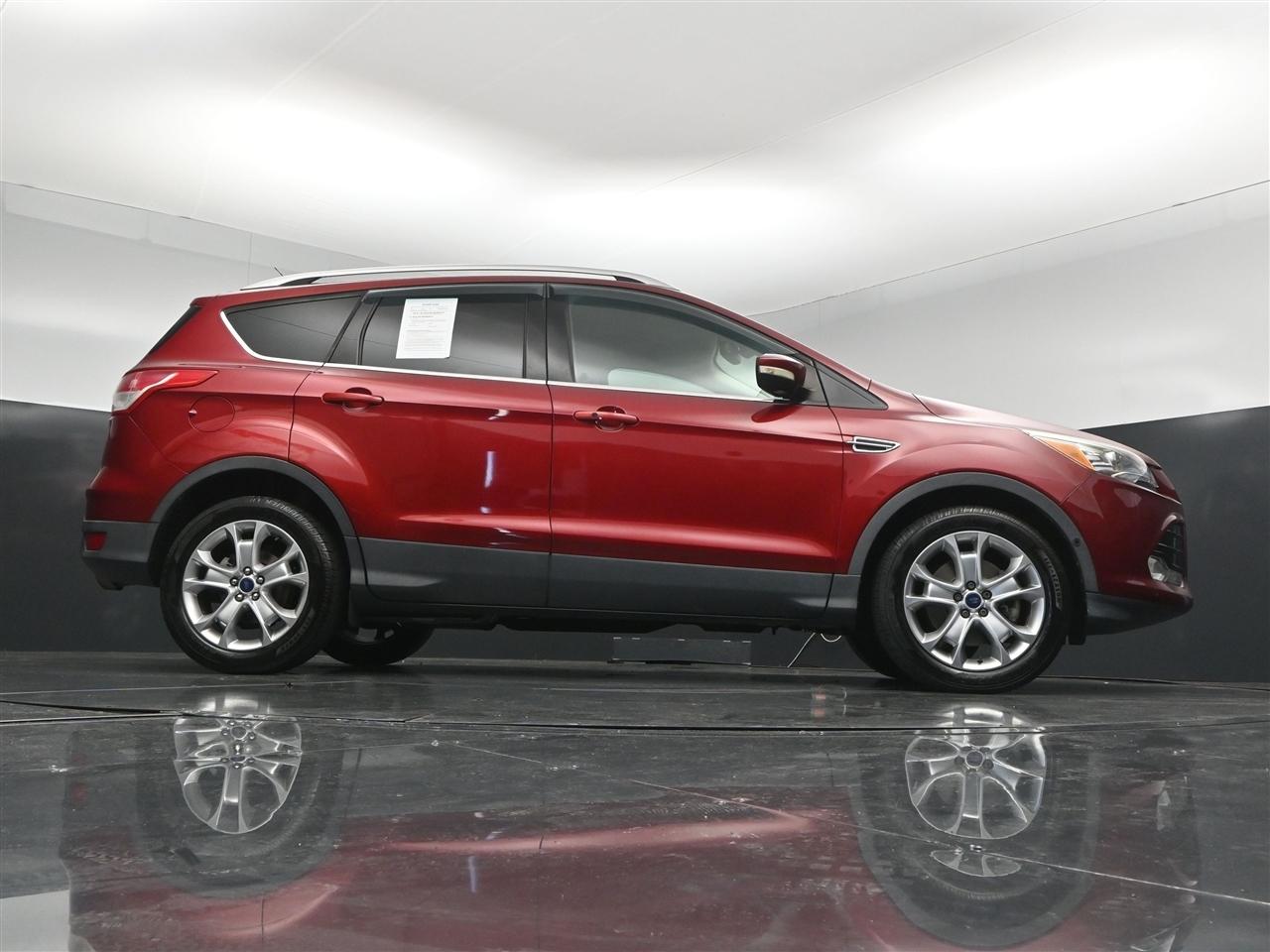 Ford Escape Titanium 4WD 2016