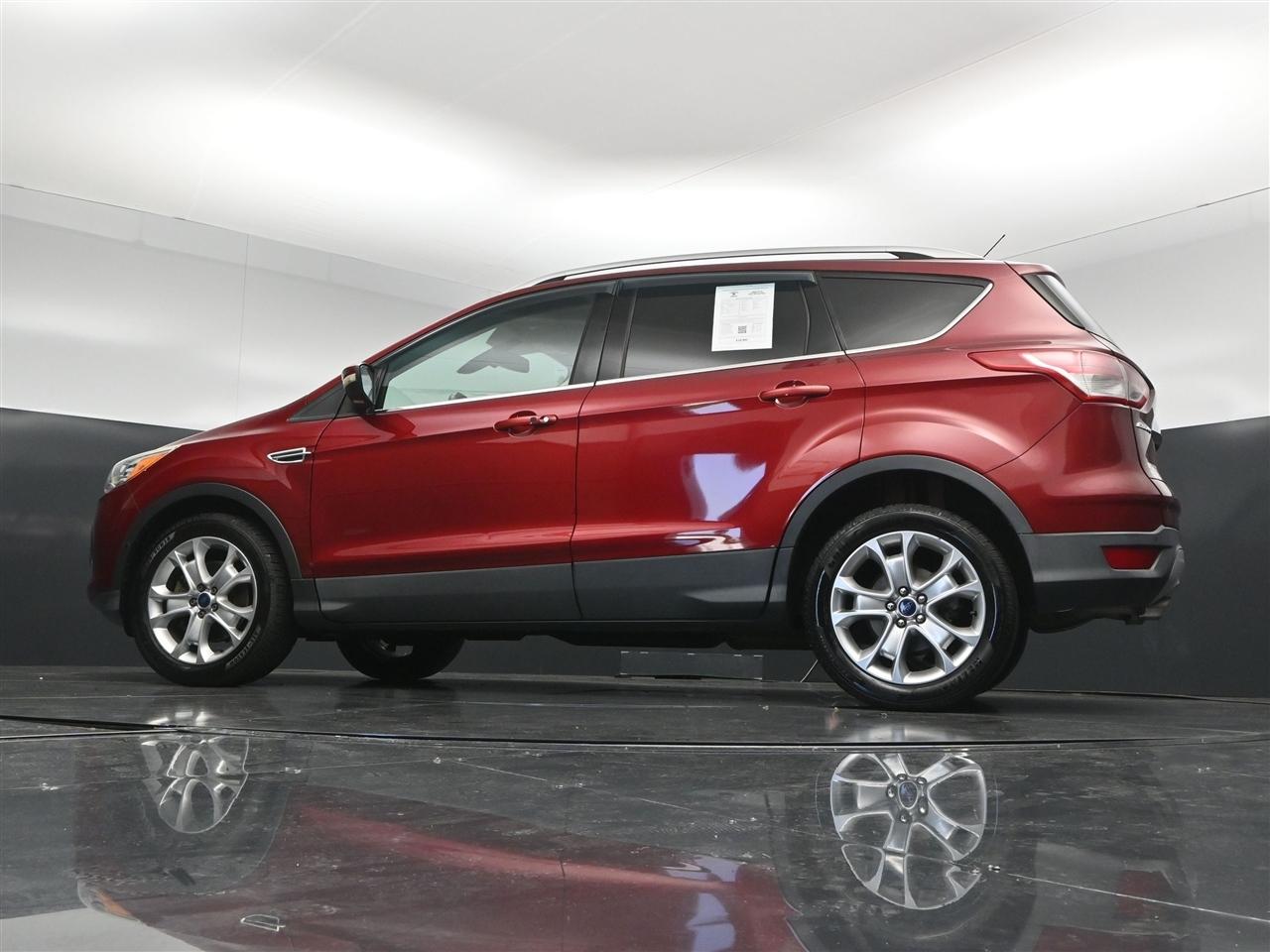 Ford Escape Titanium 4WD 2016