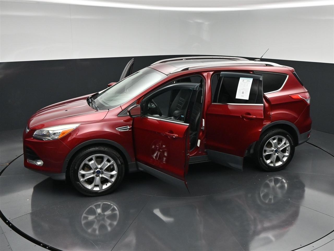 Ford Escape Titanium 4WD 2016