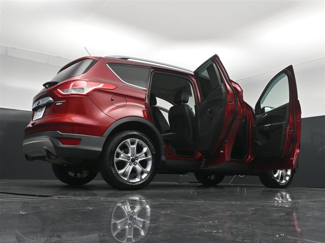 Ford Escape Titanium 4WD 2016