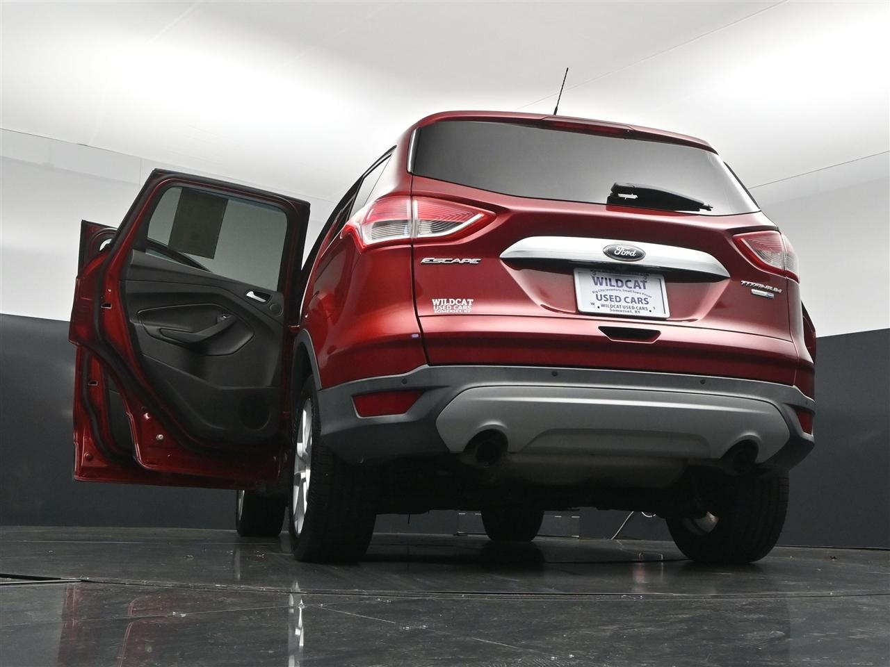 Ford Escape Titanium 4WD 2016