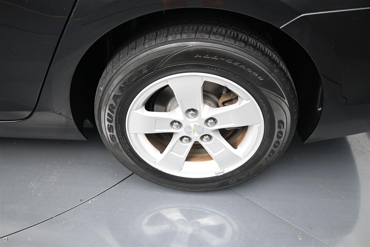 Chevrolet Malibu LS 2013