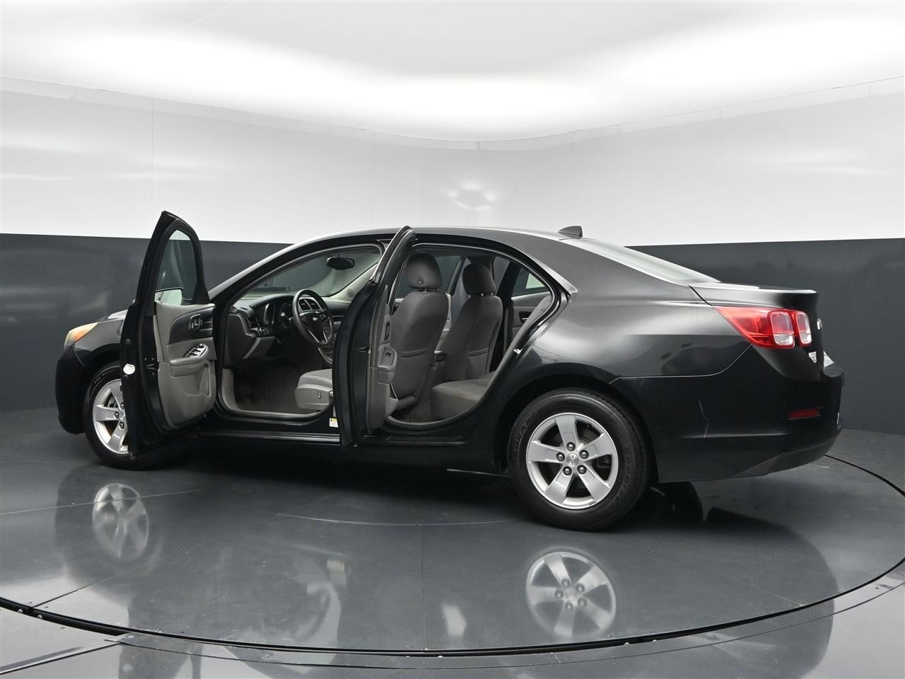 Chevrolet Malibu LS 2013