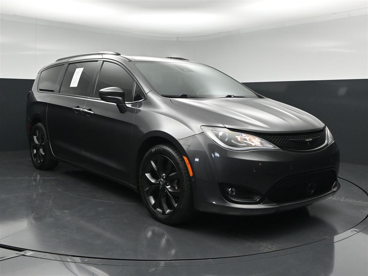 Chrysler Pacifica Touring-L Plus 2019
