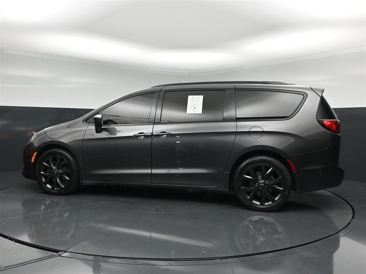 Chrysler Pacifica Touring-L Plus 2019