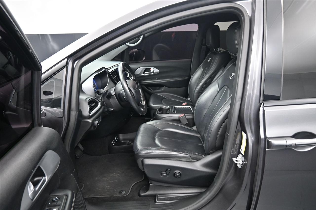 Chrysler Pacifica Touring-L Plus 2019