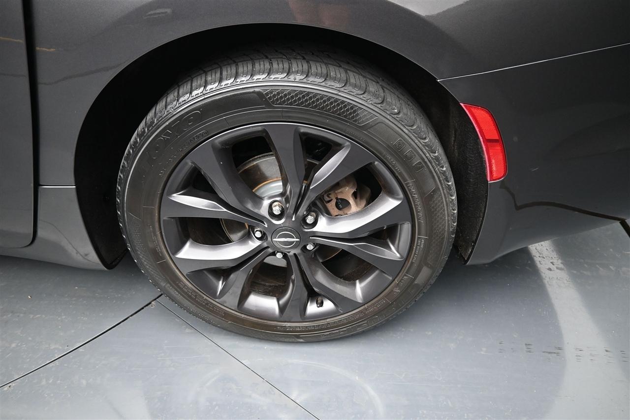 Chrysler Pacifica Touring-L Plus 2019
