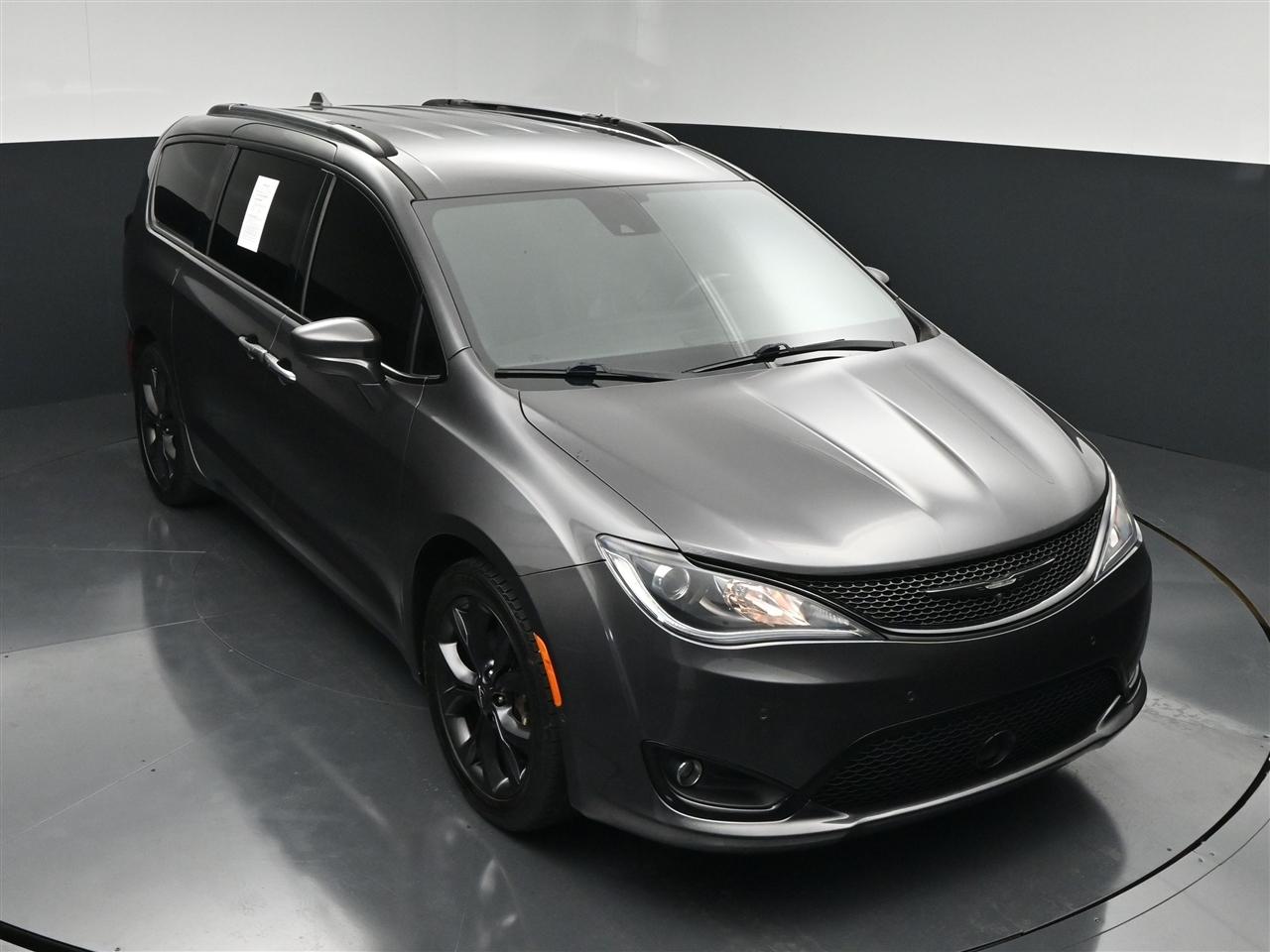 Chrysler Pacifica Touring-L Plus 2019