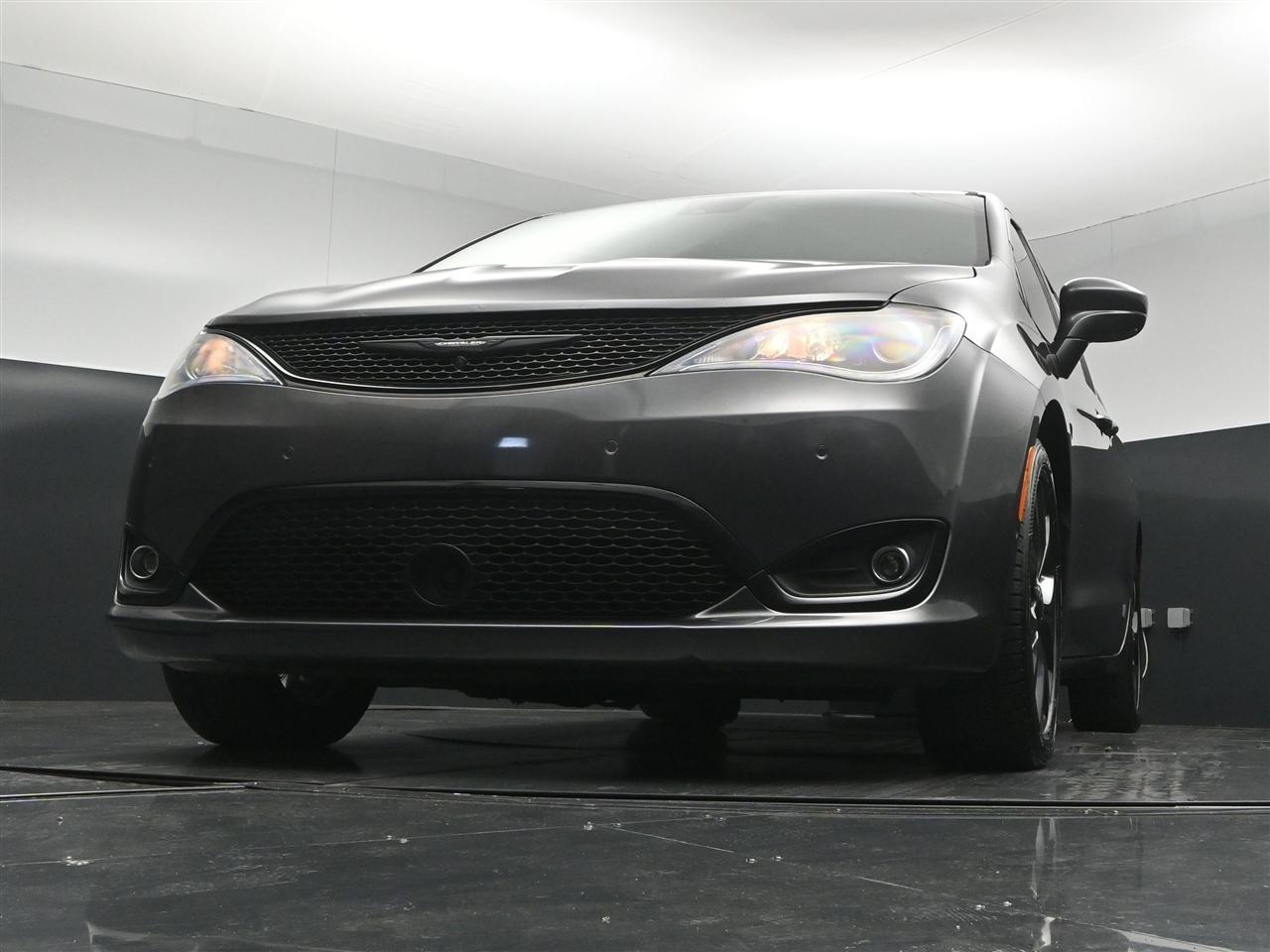 Chrysler Pacifica Touring-L Plus 2019