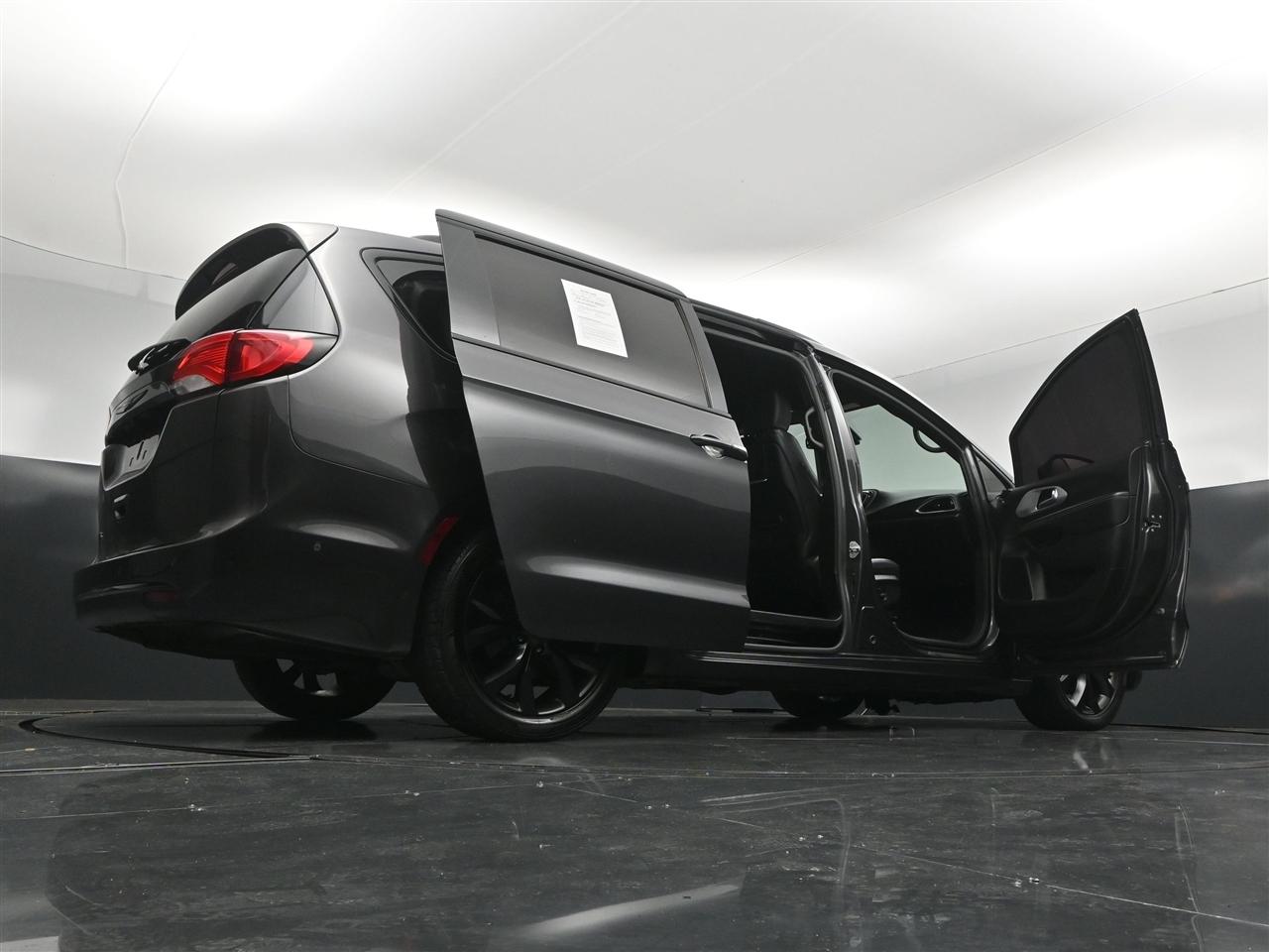 Chrysler Pacifica Touring-L Plus 2019