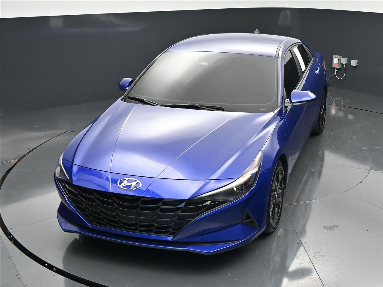 Hyundai Elantra SEL 2023
