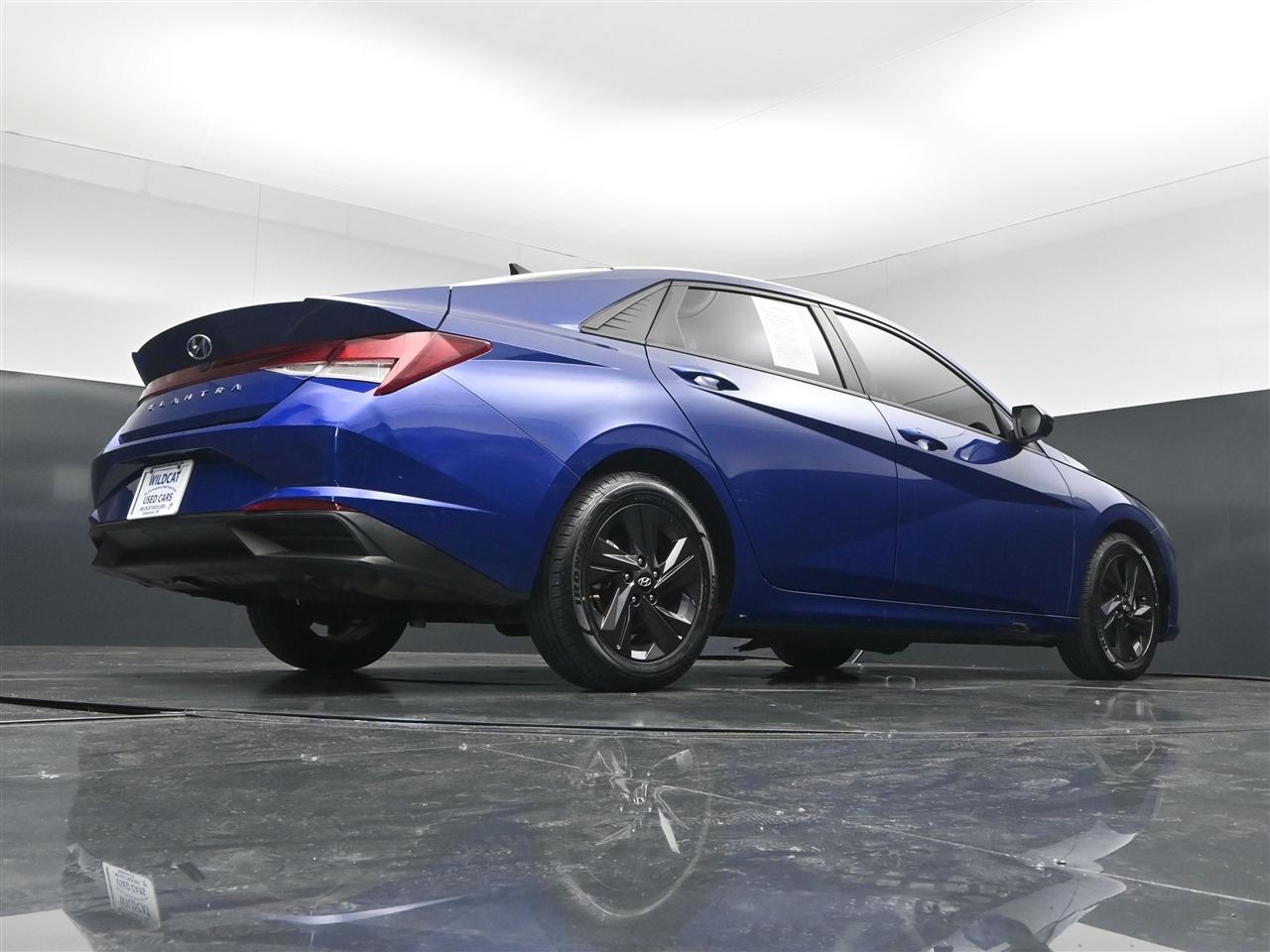 Hyundai Elantra SEL 2023