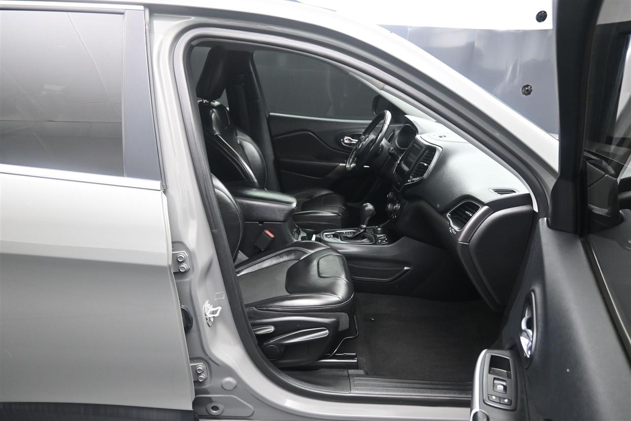 Jeep Cherokee Latitude Plus 4WD 2019