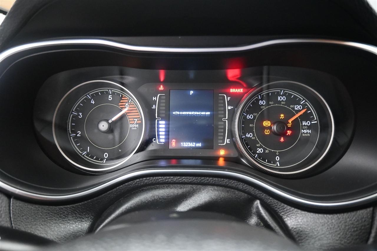 Jeep Cherokee Latitude Plus 4WD 2019
