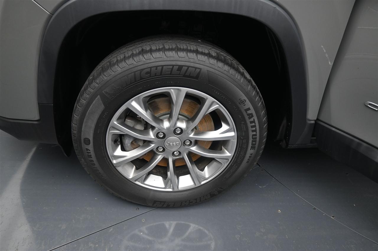 Jeep Cherokee Latitude Plus 4WD 2019