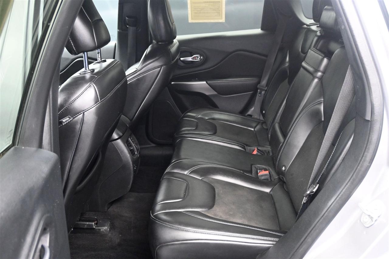 Jeep Cherokee Latitude Plus FWD 2019