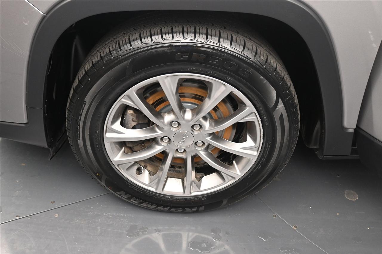 Jeep Cherokee Latitude Plus FWD 2019