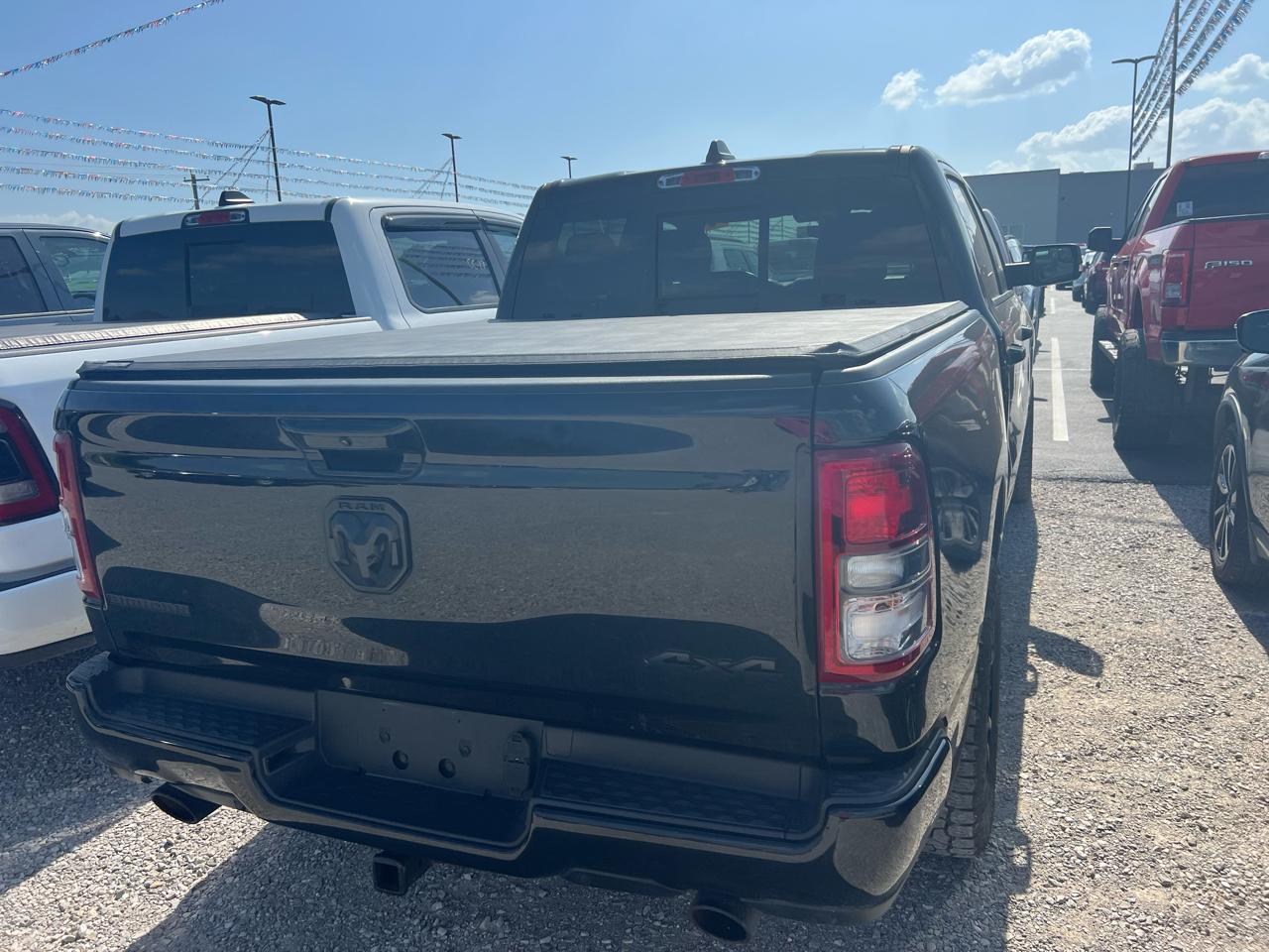 RAM 1500 Big Horn Crew Cab SWB 4WD 2021