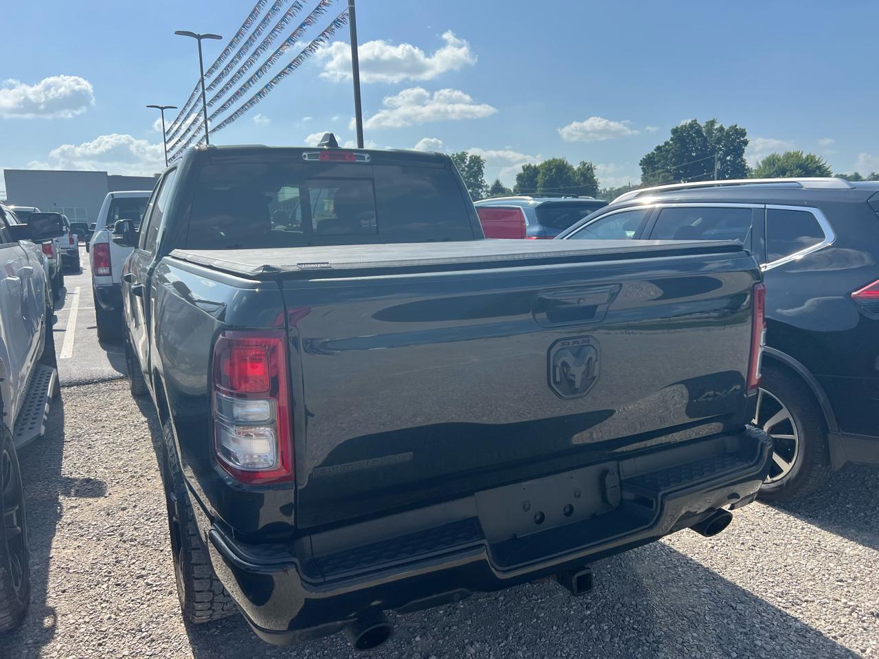 RAM 1500 Big Horn Crew Cab SWB 4WD 2021