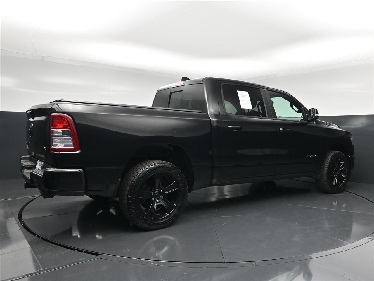 RAM 1500 Big Horn Crew Cab SWB 4WD 2021