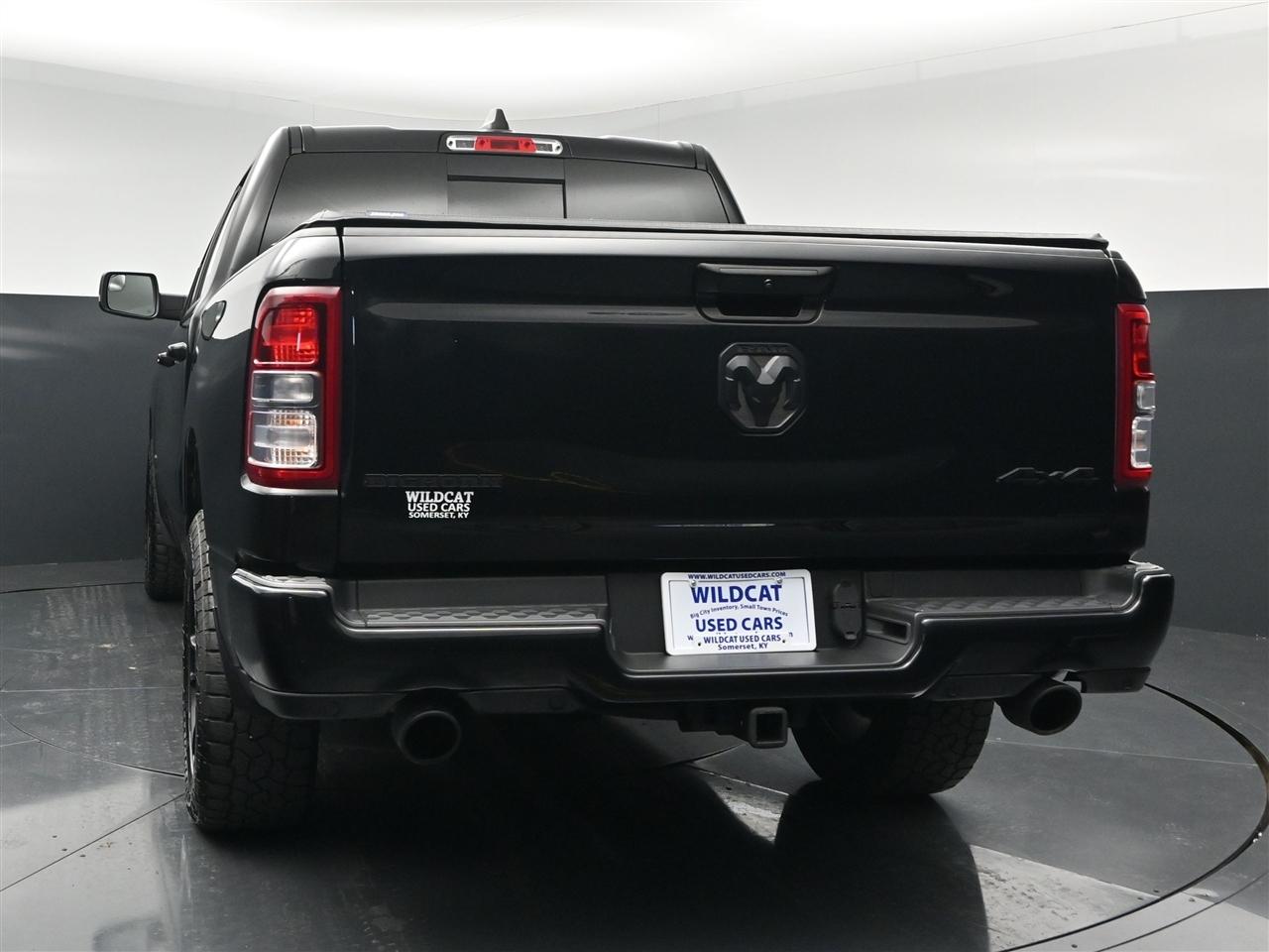 RAM 1500 Big Horn Crew Cab SWB 4WD 2021
