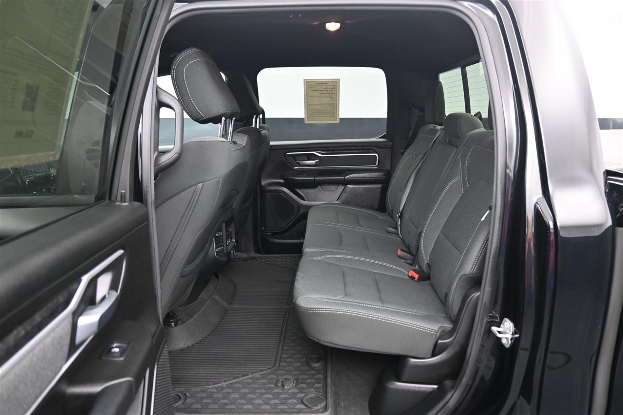 RAM 1500 Big Horn Crew Cab SWB 4WD 2021