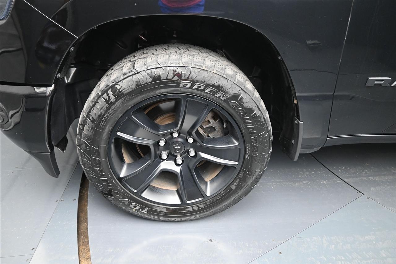 RAM 1500 Big Horn Crew Cab SWB 4WD 2021