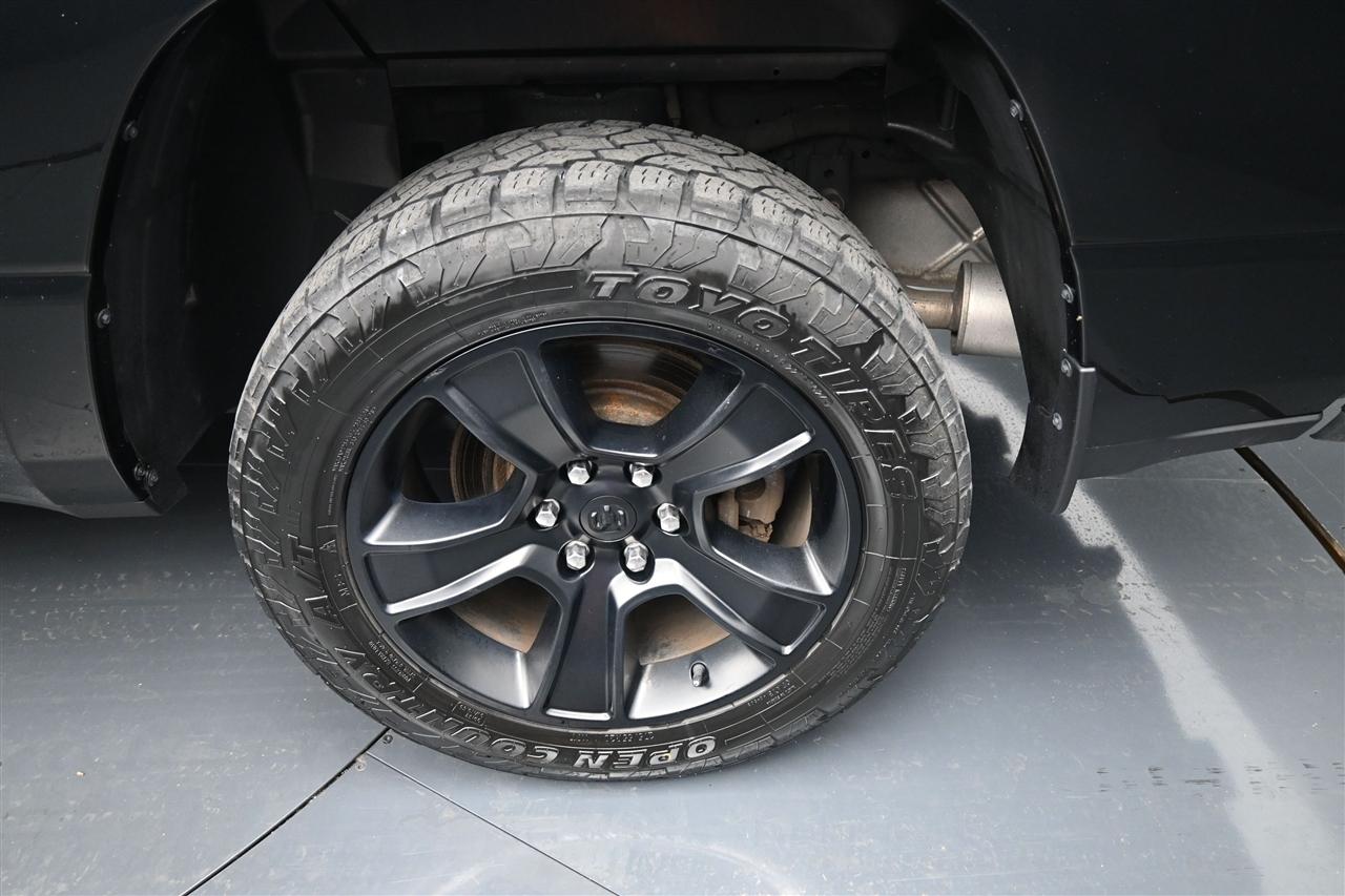 RAM 1500 Big Horn Crew Cab SWB 4WD 2021