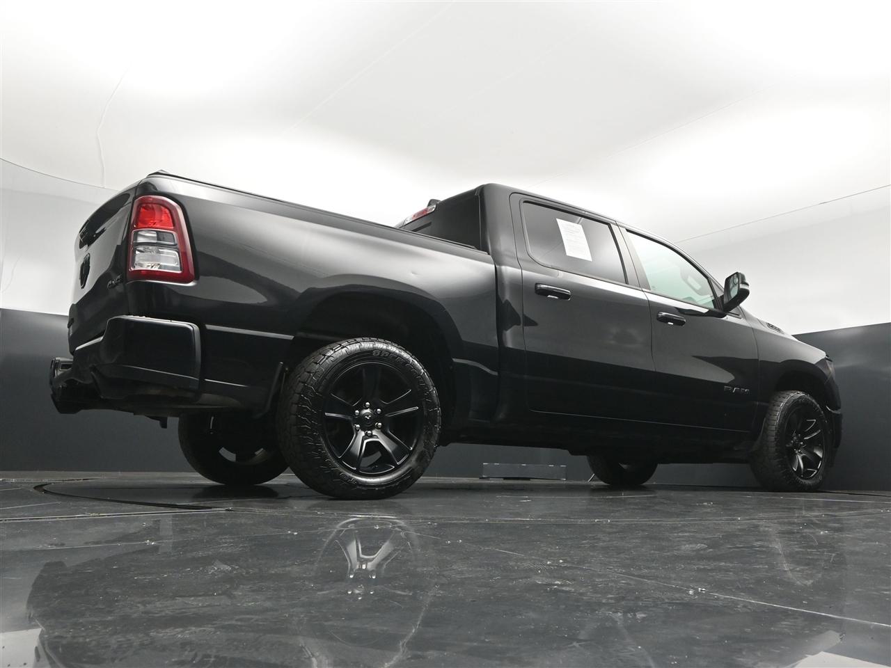 RAM 1500 Big Horn Crew Cab SWB 4WD 2021