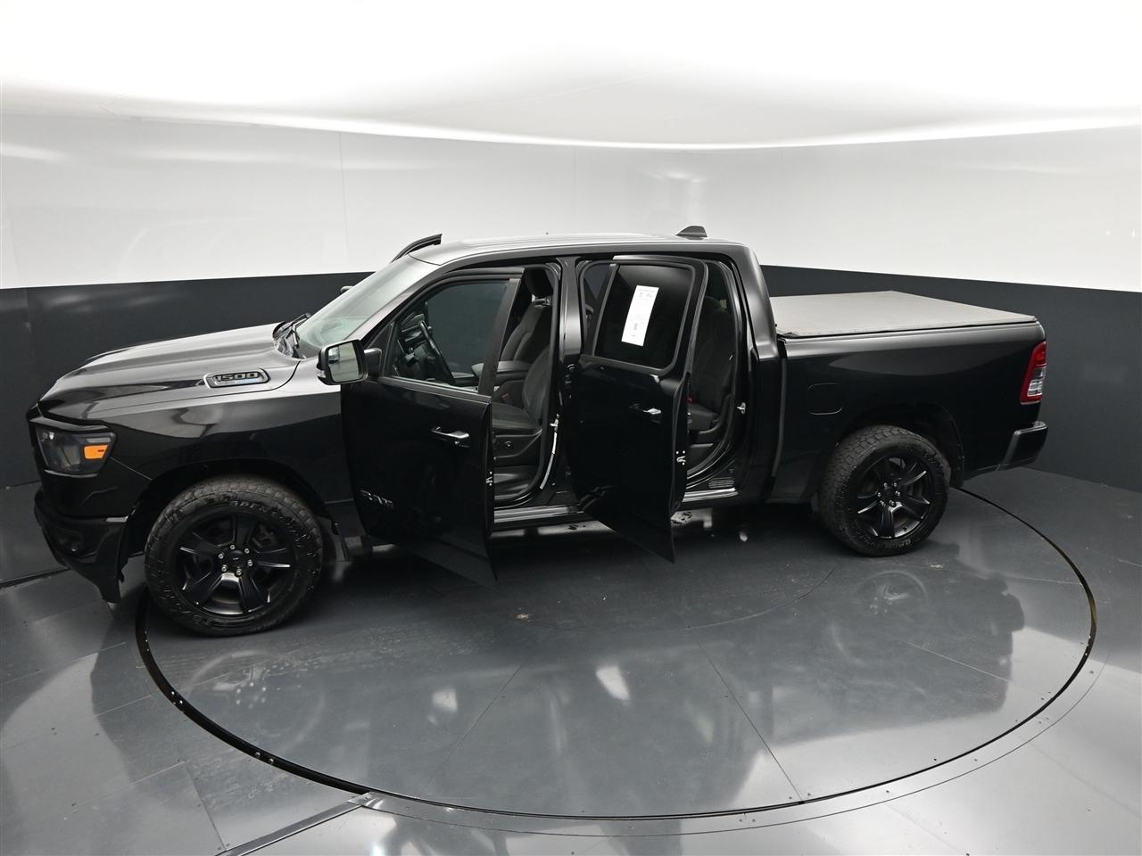 RAM 1500 Big Horn Crew Cab SWB 4WD 2021
