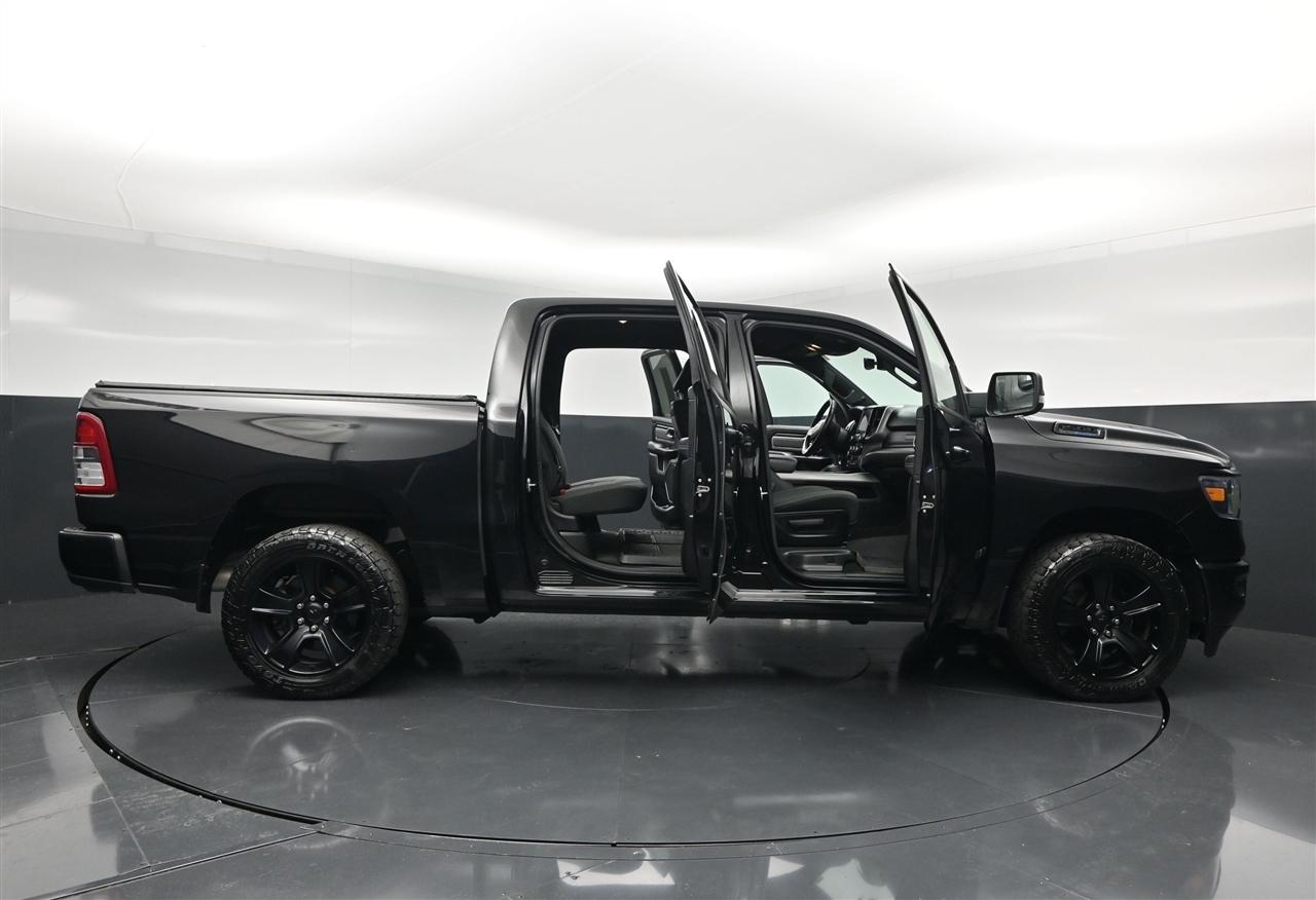 RAM 1500 Big Horn Crew Cab SWB 4WD 2021