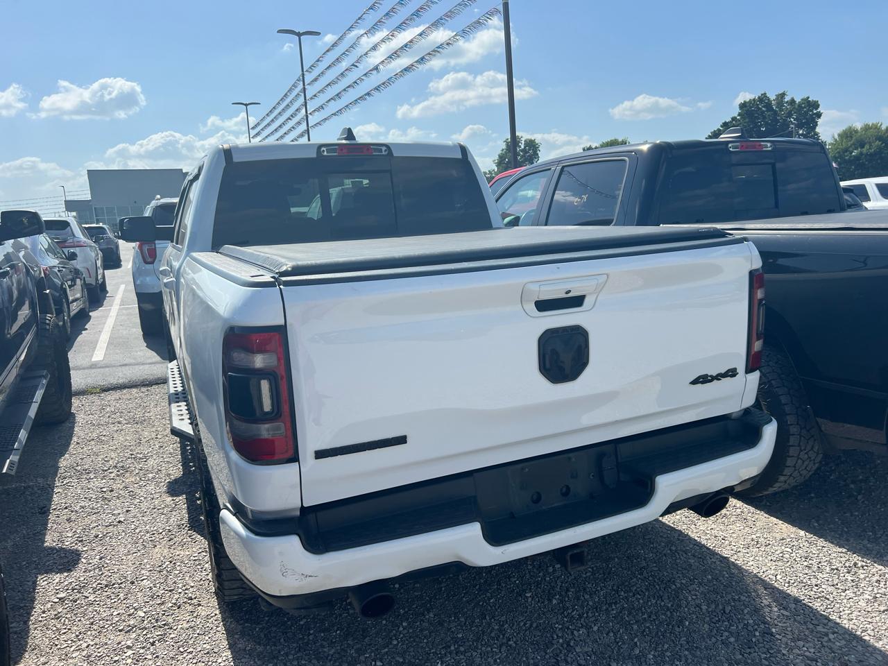 RAM 1500 Big Horn Crew Cab SWB 4WD 2021